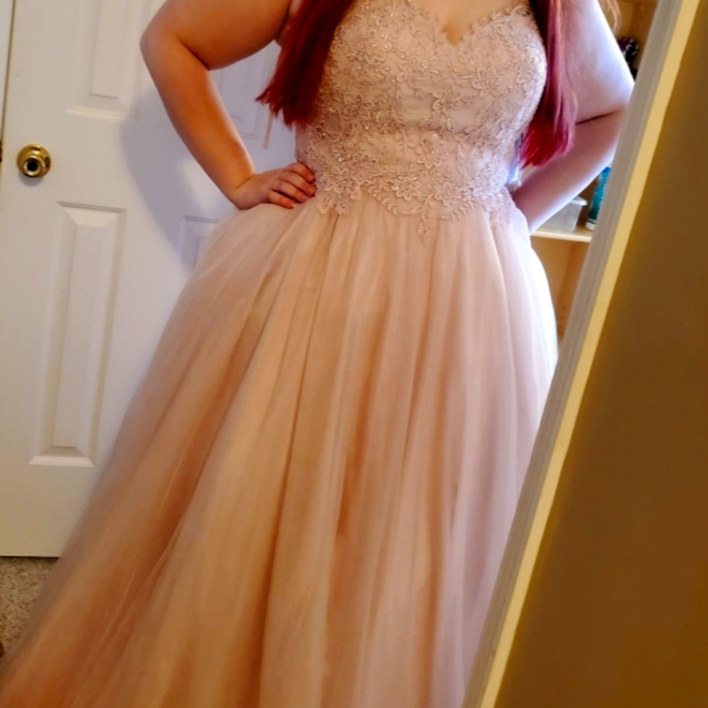 Prom gown